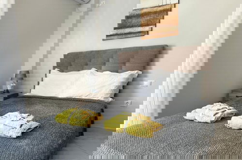 Photo 8 - Redamancy -- Peri009