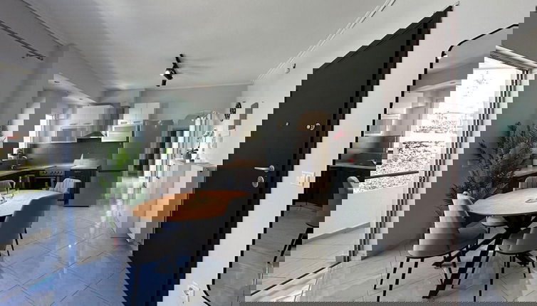 Photo 1 - Redamancy -- Peri009