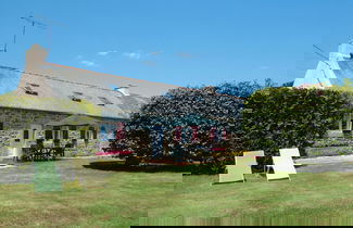 Photo 1 - Holiday Home in Plogonnec Near Sandy Beaches