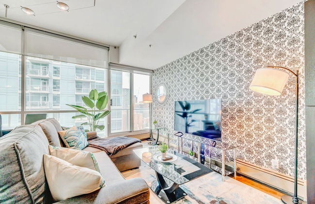 Luxury Condo With City Views Near Stampede Park - Foto 7