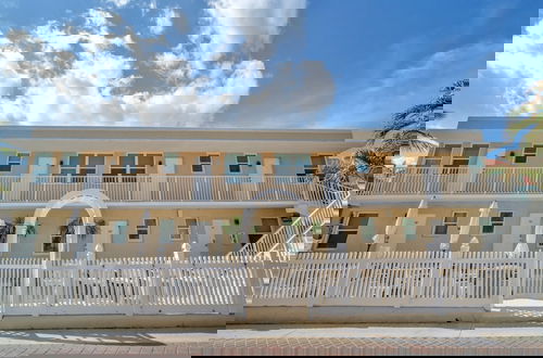 Foto 62 - Amazing 1st Floor Apartment Just Steps to Beach