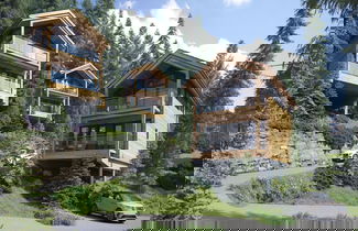 Foto 1 - Lush Chalet With Private Sauna