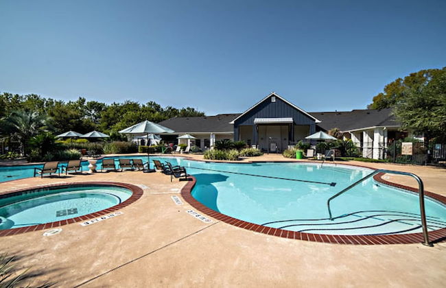 Comfy 2BR King Suite w Gym Pool Close to DT - Foto 2