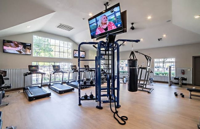 Comfy 2BR King Suite w Gym Pool Close to DT - Foto 19