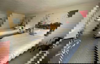 Foto 1 - Cozy Hotel With Super Location Near Disney