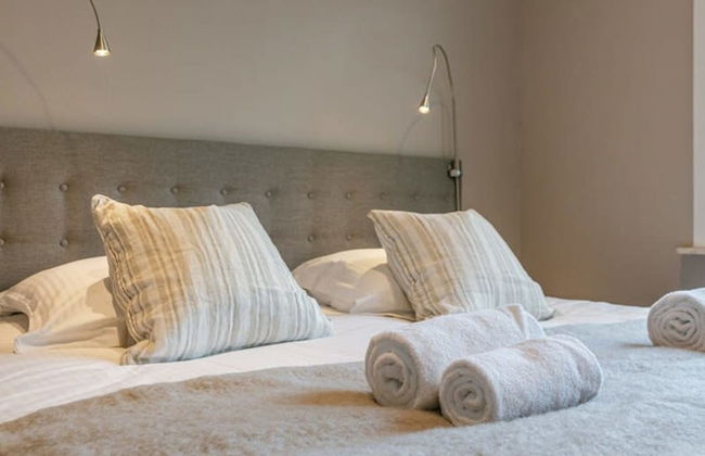 Modern Apartment in Heart of Knokke With Terrace - Photo 5