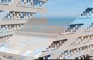Foto 3 - Apartment With Sideways sea View in Middelkerke