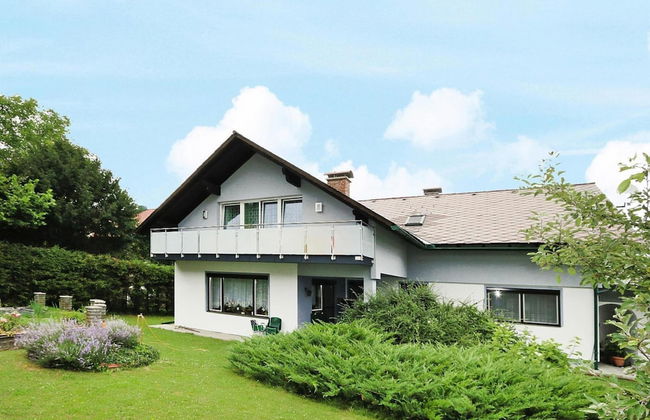 Apartment in St. Kanzian by Klopeiner See - Photo 1