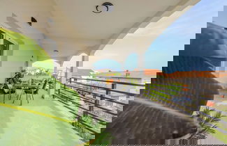 Photo 1 - Luxury apt Near Beach w big Terrace and sea View