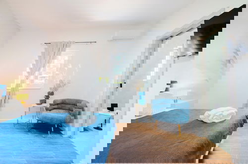 Photo 2 - Luxury apt Near Beach w big Terrace and sea View