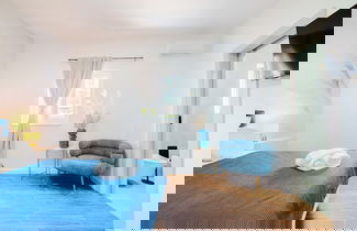 Photo 2 - Luxury apt Near Beach w big Terrace and sea View