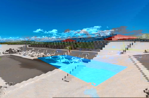 Photo 21 - Villa in Novigrad With Private Pool