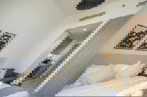 Foto 5 - Cozy Studio 10mins Away From Dubai Mall