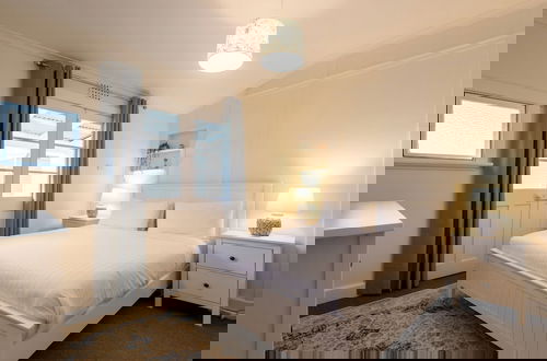 Foto 4 - Bay Vista Cottage by the BnB Collection