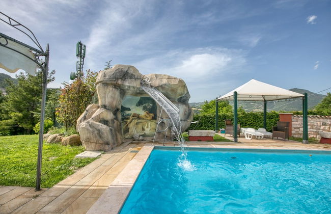 Large Holiday Home in Cagli With Pool - Photo 77