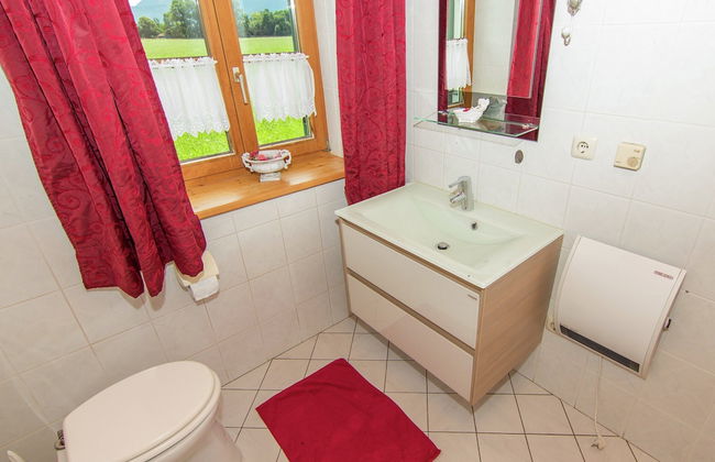 Charming Holiday Home Near the Bavarian Alps - Foto 11