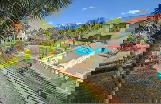 Foto 3 - Oceanfront Luxury 2BR Condo New Rental