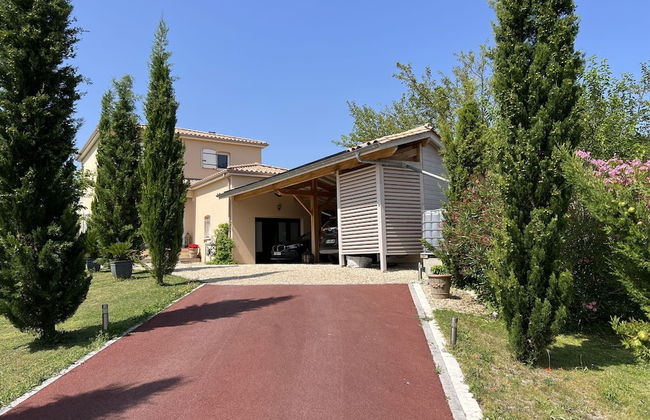 Chic Apartment in Segonzac With Swimming Pool - Photo 56