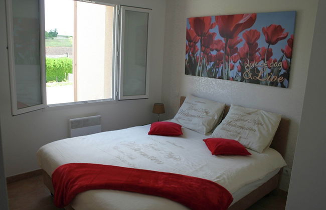 Chic Apartment in Segonzac With Swimming Pool - Photo 4