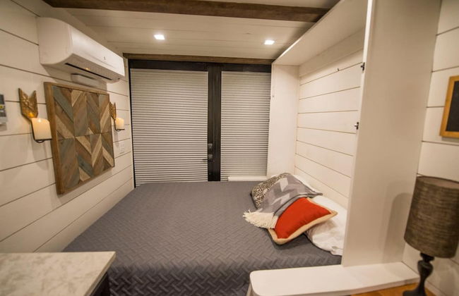 Stillwater House Tiny Container Home 12 min to Downtown Magnolia - Foto 12