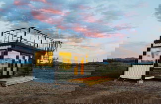 Foto 1 - New Starry Night Shipping Container Home