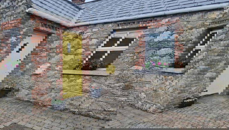 Photo 1 - Cottage in the Dublin Mountain