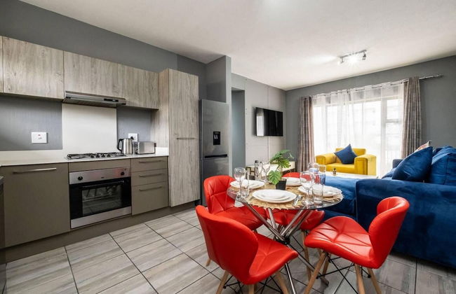 Explore This Stylish and Classy Apartment - Photo 25