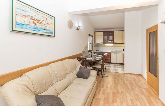 Relaxing Holiday Home With Pool, Fitness Area, and Entertainment Facilities - Photo 16