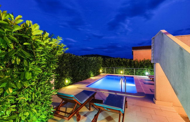 Relaxing Holiday Home With Pool, Fitness Area, and Entertainment Facilities - Photo 40