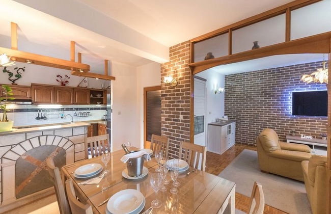 Relaxing Holiday Home With Pool, Fitness Area, and Entertainment Facilities - Photo 26