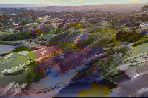Foto 41 - Paso Vista Bella by Avantstay Luxe Group Escape w/ Wine Country Views