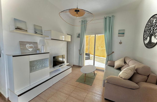 Beachfront Apartment With Patio & Private Terrace - Foto 10