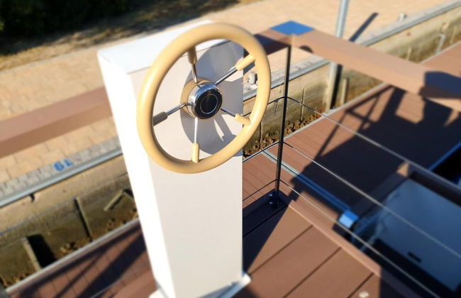 Adela Floating House - Photo 22