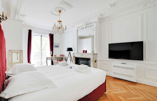 Luxurious Flat - 4bd/8p - Arc de Triomphe - Photo 10