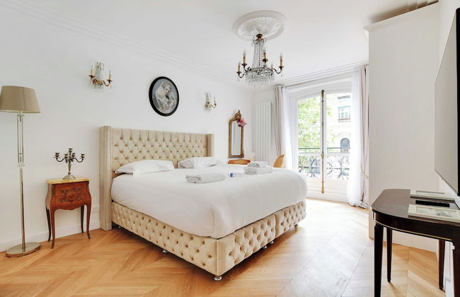 Luxurious Flat - 4bd/8p - Arc de Triomphe - Photo 2