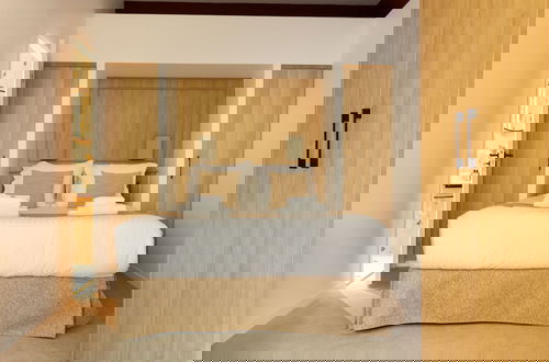 Foto 2 - Elegance & Comfort With A/C in the Heart of 11th