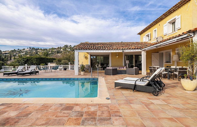 Luxurious Private 6-bed Villa With Pool Mougins - Photo 18