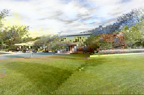 Foto 19 - Magnificent Villa Overlooking the bay of Canebiers
