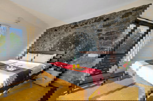 Foto 16 - Lazy Hills by Xplore Indo