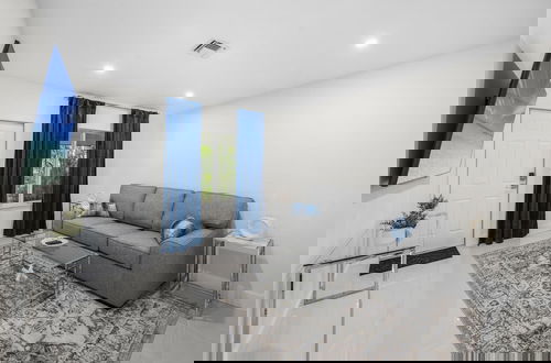 Photo 2 - Bnb Hyperion - Modern 1B Gem in Ft Lauderdale
