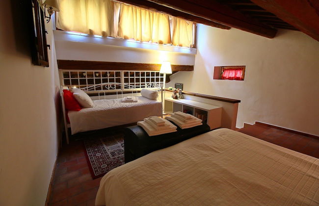 Spacious Villa With Pool in Fabriano Italy - Foto 13