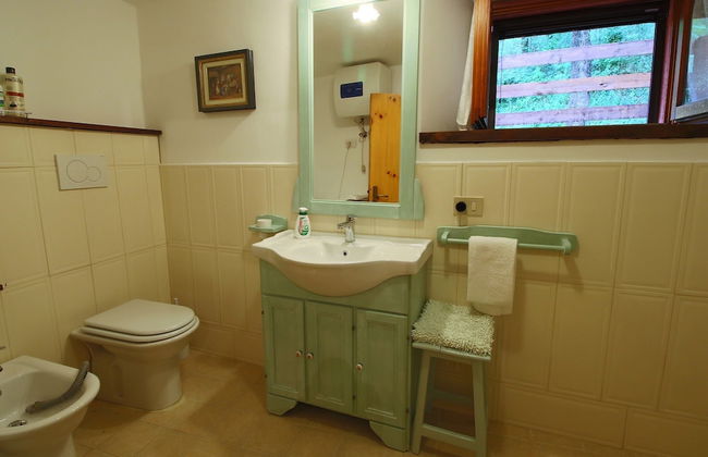 Spacious Villa With Pool in Fabriano Italy - Foto 46