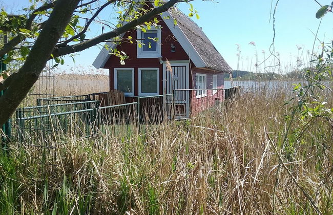 Bootshaus Direkt am See mit Eigenem Steg an der Ostsee - Foto 19