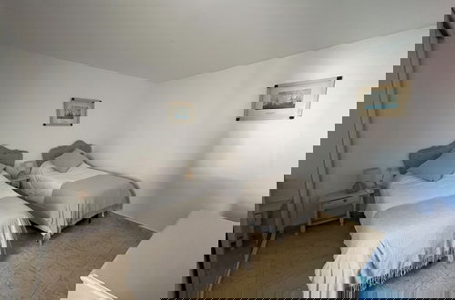 Foto 7 - Lovely 2 Bedroom Apartment Near the Beach