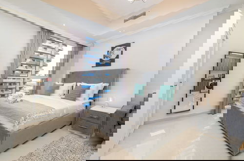 Foto 5 - Heaven Crest Vacation Homes Downtown - Studio, 1, & 3 Bedroom Suites 2 minute walk to Dubai Mall and Burj Khalifa