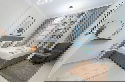 Foto 8 - Heaven Crest Vacation Homes Downtown - Studio, 1, & 3 Bedroom Suites 2 minute walk to Dubai Mall and Burj Khalifa