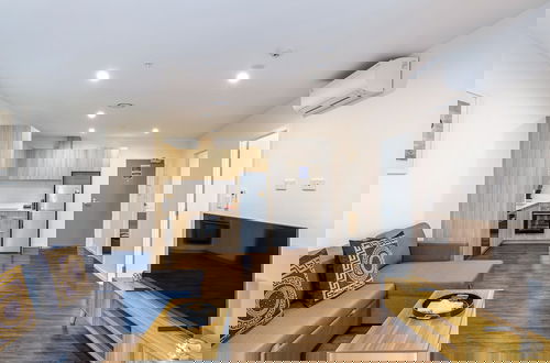Foto 6 - Stunning Ellerslie Apartment + Private Balcony!