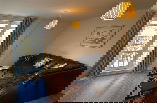 Foto 1 - Cozy City Centre 1-bed Apt, 1 Bath, Near Station