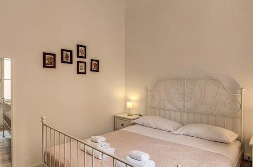 Photo 10 - Colosseo 2 Bedroom Walking Distance