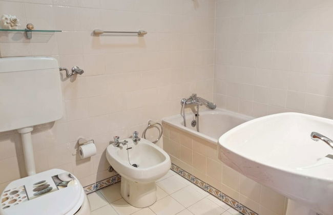 Lovely 2 Bedroom Duplex Apt w Terrace in Cascais - Foto 17